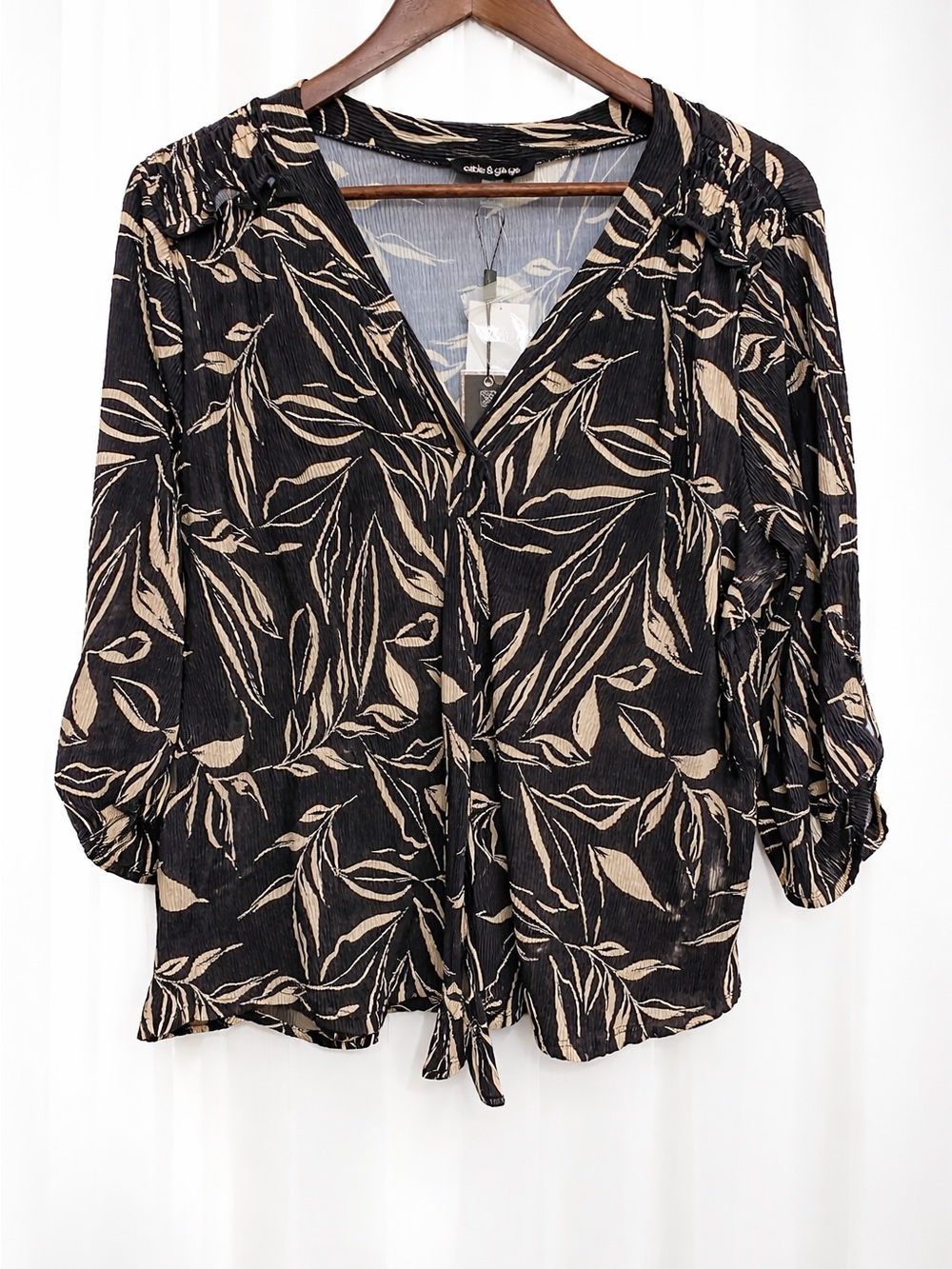 Womens NWT Peasant Blouse Size 1X Coastal Chic Flowy Black Cream Floral Crinkle